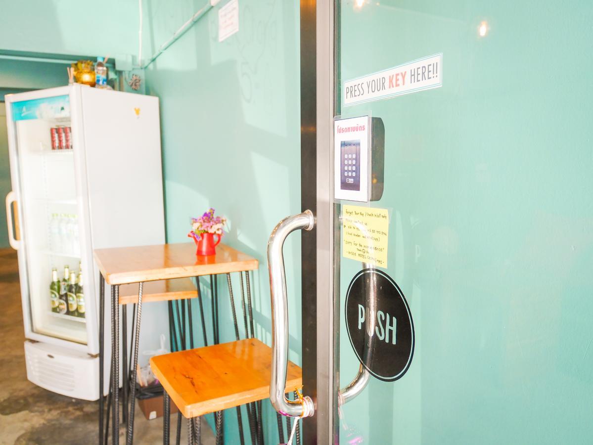 Hygge Hostel Chiangmai  Chiang Mai Bagian luar foto