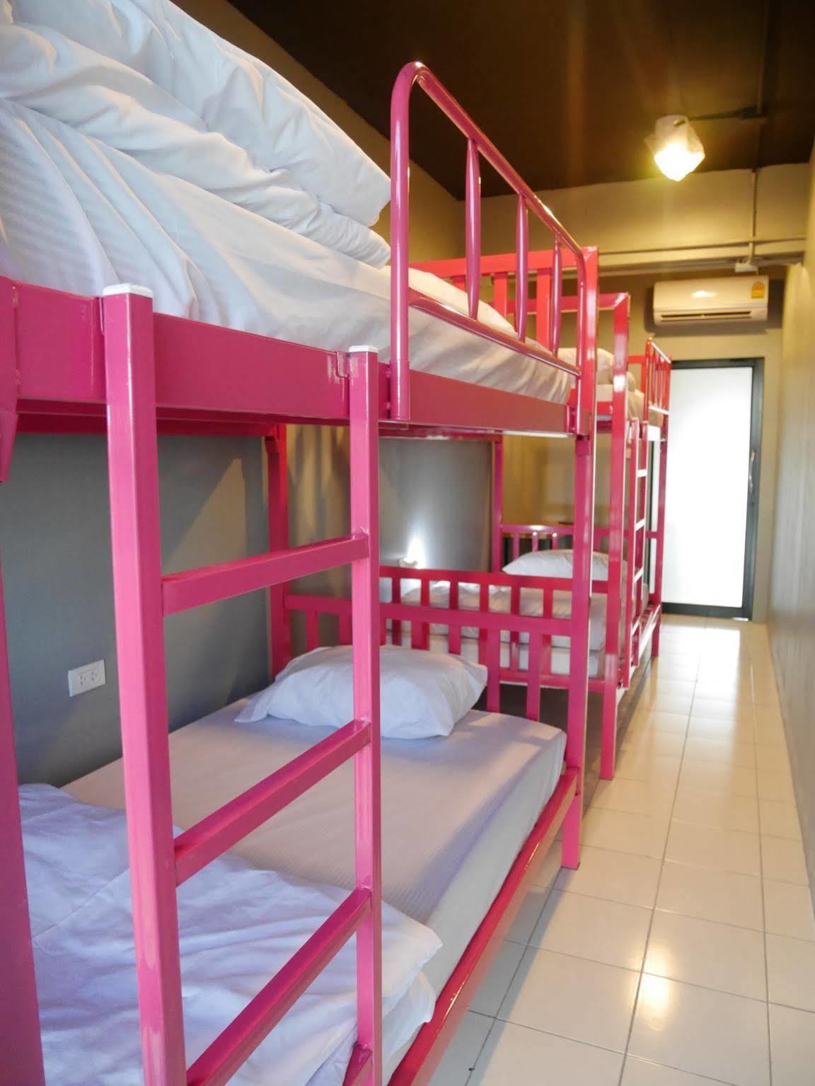 Hygge Hostel Chiangmai  Chiang Mai Bagian luar foto